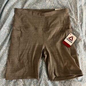 NEW WITH TAGS Reebok Heather Gray Biker Shorts Size Small